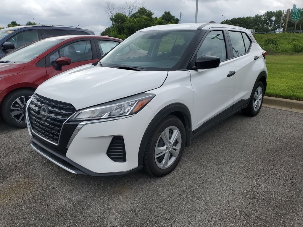 Certified Used 2024 White Nissan S image 2