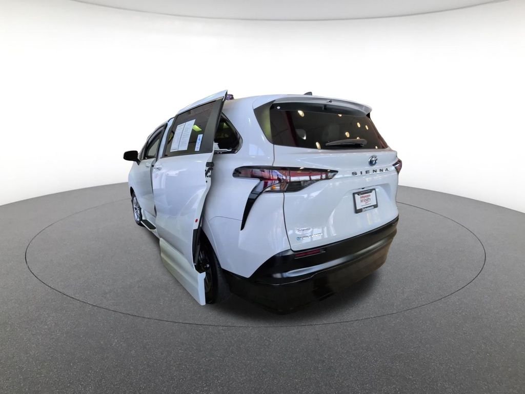 Used 2025 White Toyota LE image 12