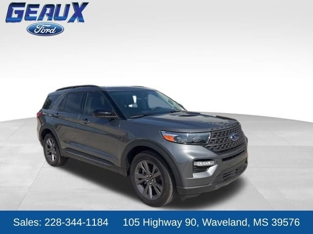 2023 Ford Explorer XLT 4WD's photo