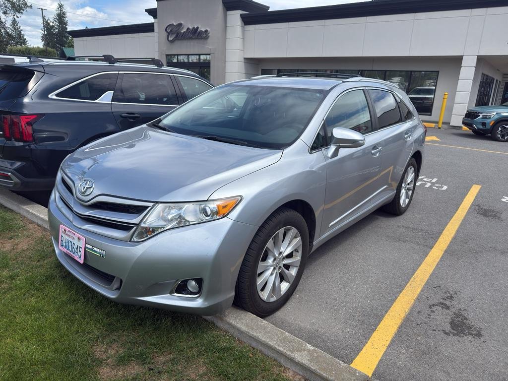 2015 Toyota Venza LE AWD L4's photo