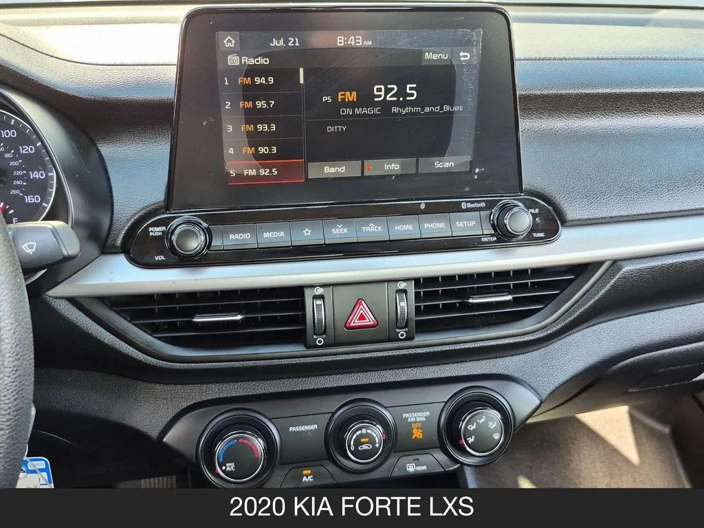 Used 2020 Gray Kia LXS image 25