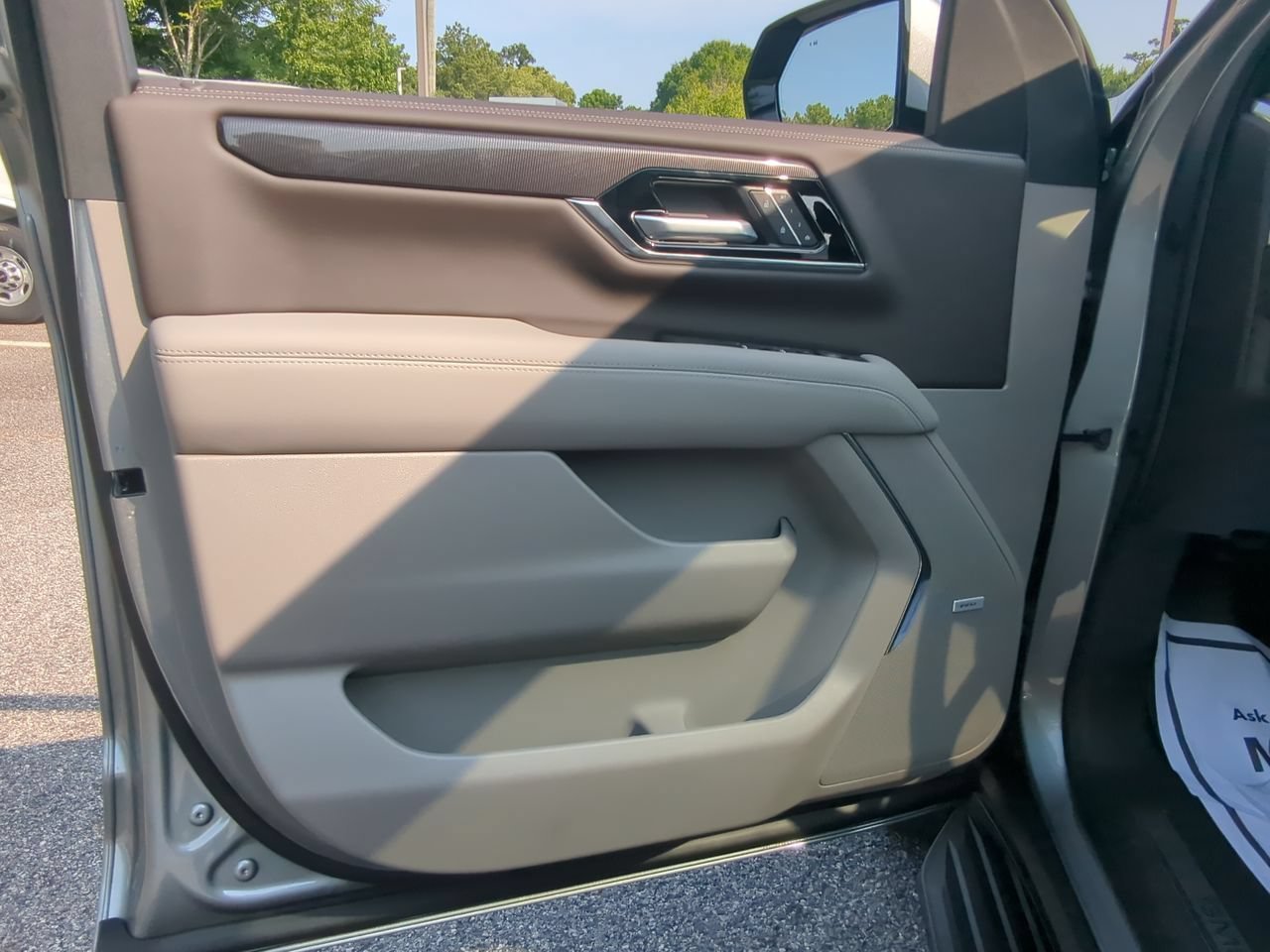 New 2026 Sterling Metallic GMC Elevation image 23