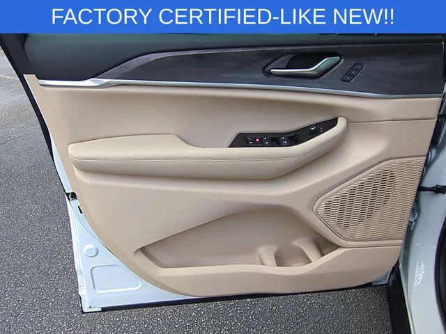 Used 2025 White Jeep Limited image 12