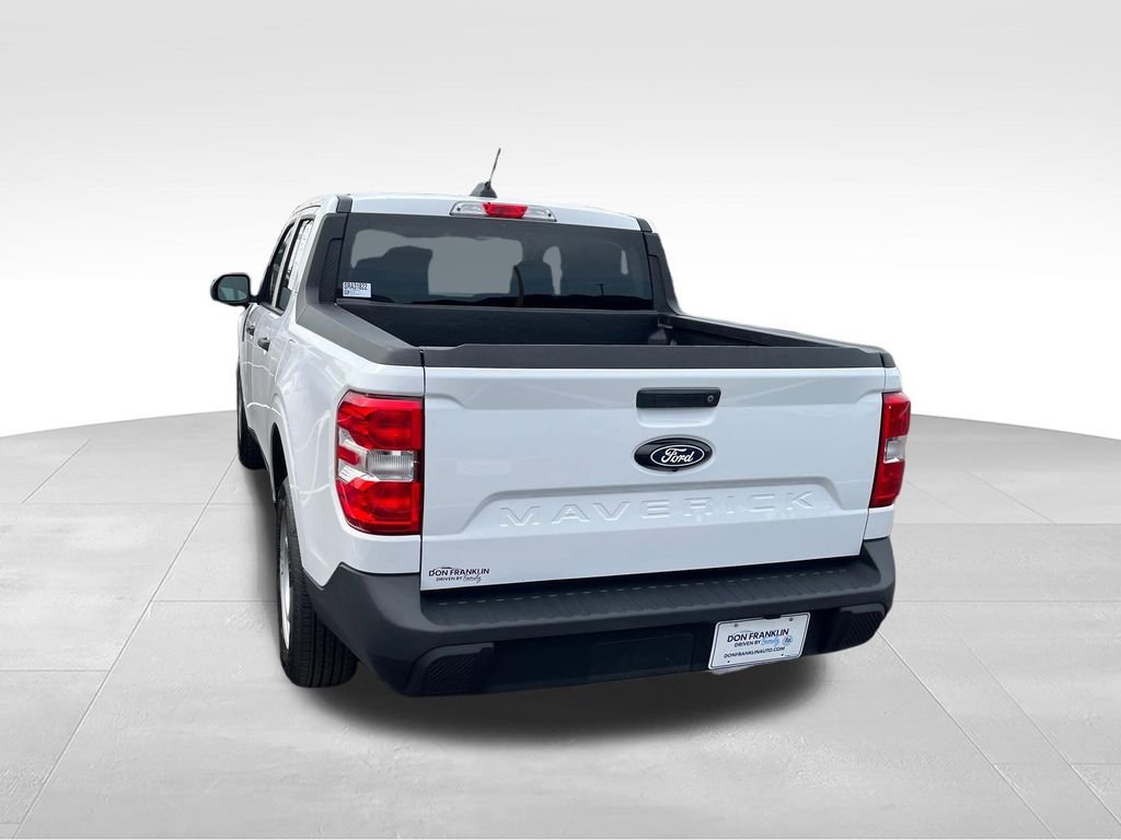 Used 2025 White Ford XL image 5