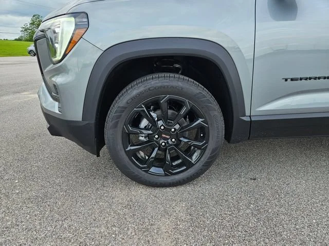 New 2026 Sterling Metallic GMC Elevation image 27