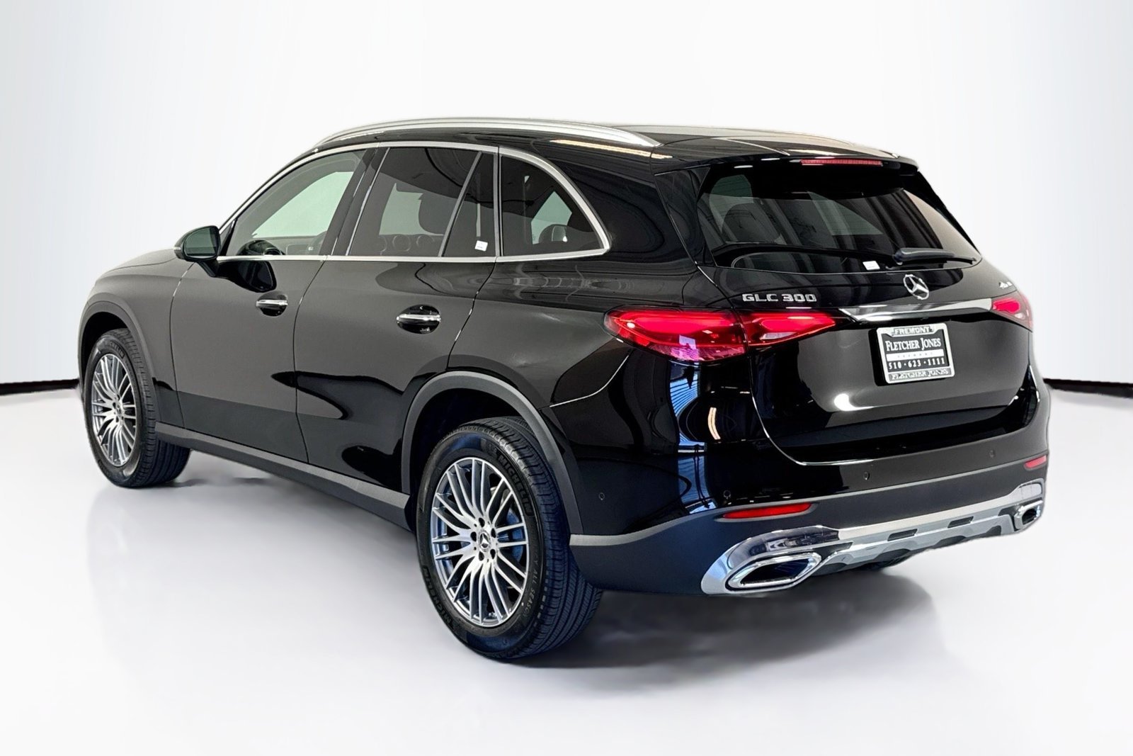 New 2026 Black Mercedes-Benz GLC 300 image 7