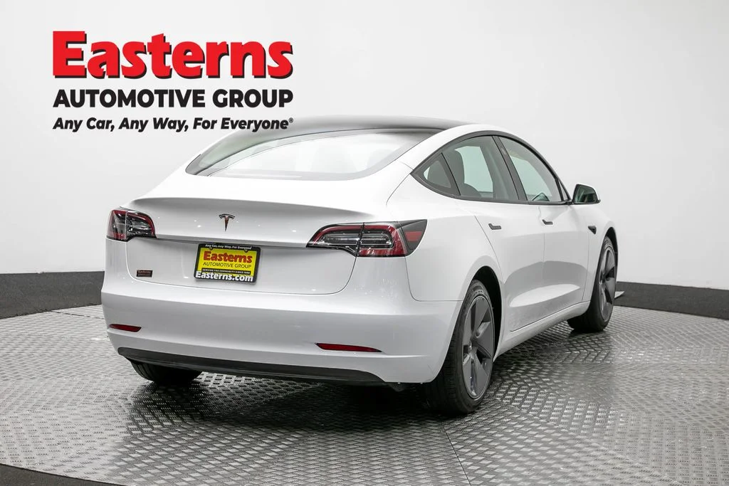 Used 2023 White Tesla Base image 5