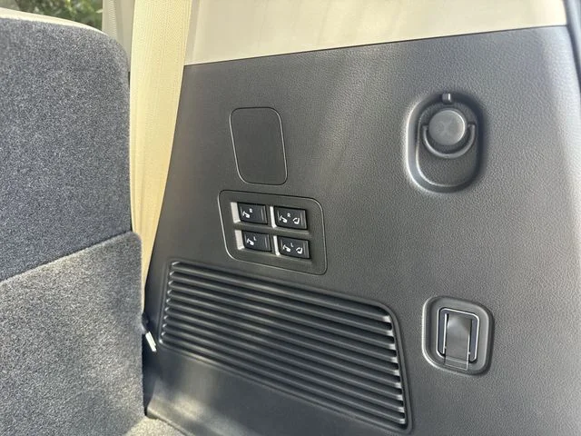 Used 2025 Blue Nissan Platinum image 15
