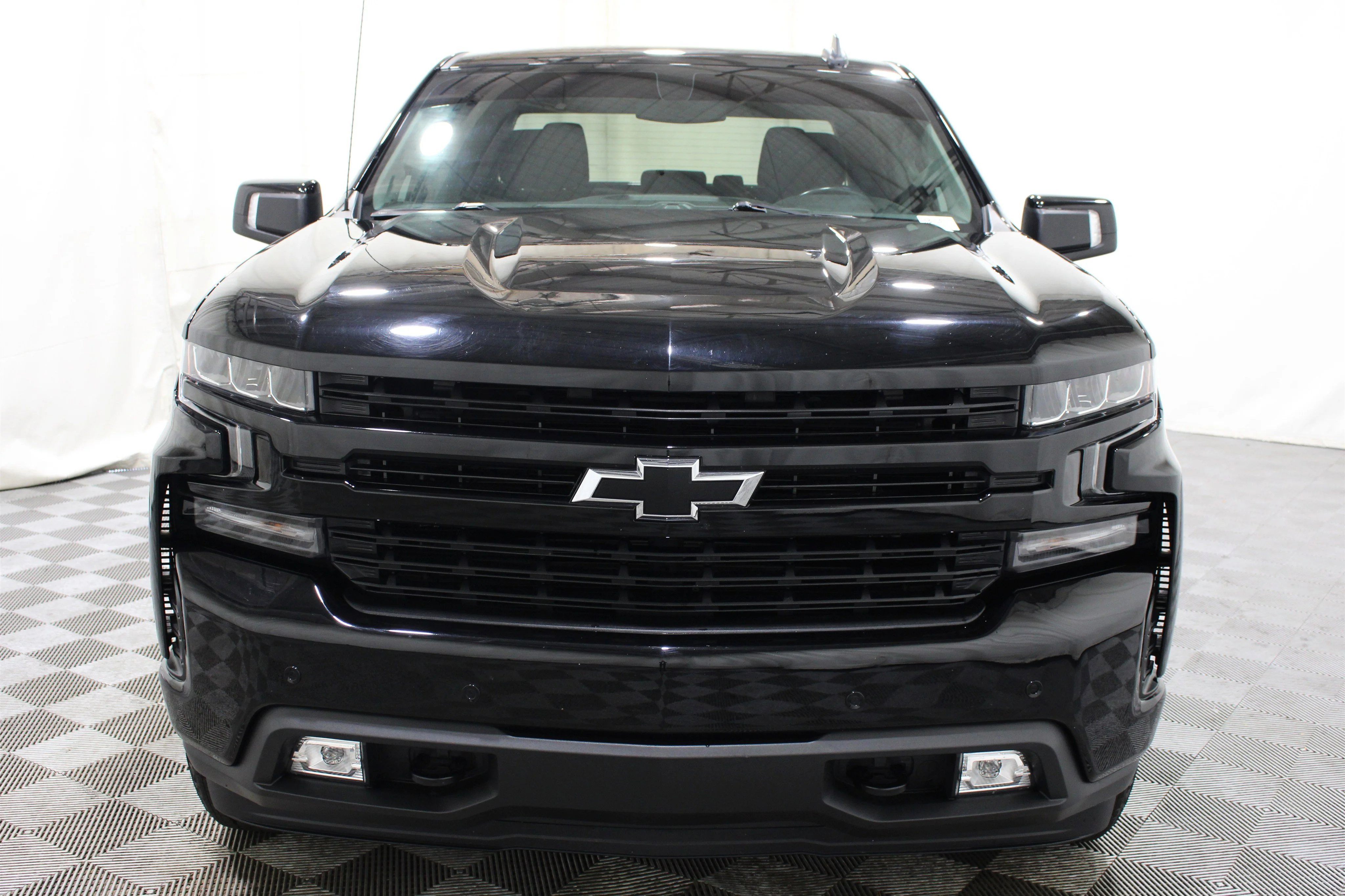 Used 2022 Black Chevrolet RST image 32