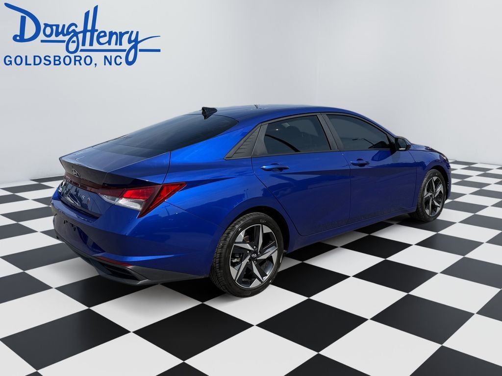 Used 2023 Blue Hyundai SEL image 5