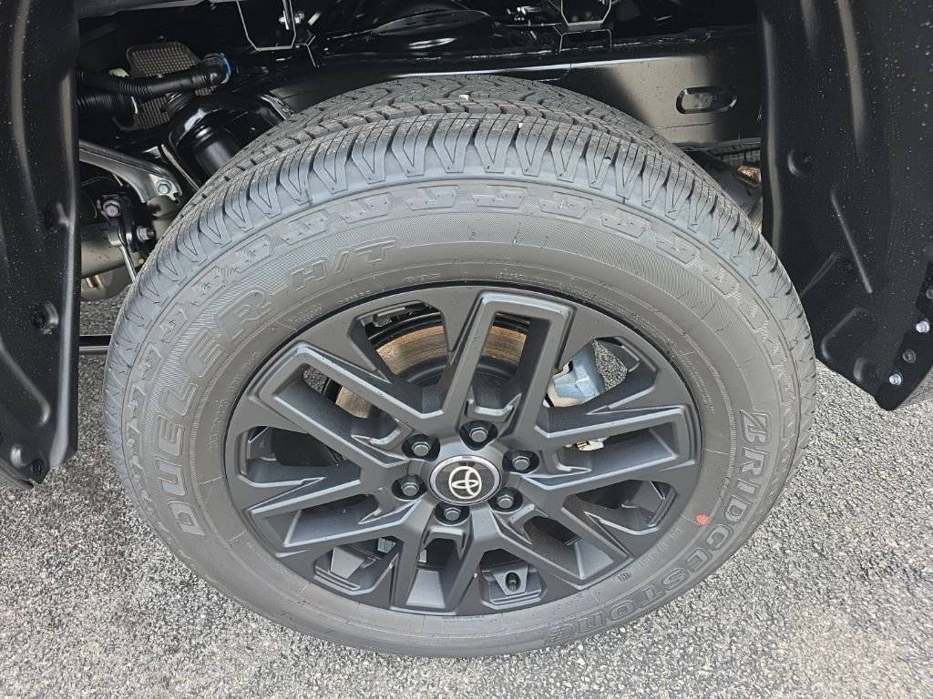 2026 Toyota Tundra SR5 - Photo 7