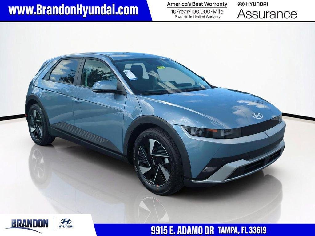 New 2027 Blue Hyundai SE image 1