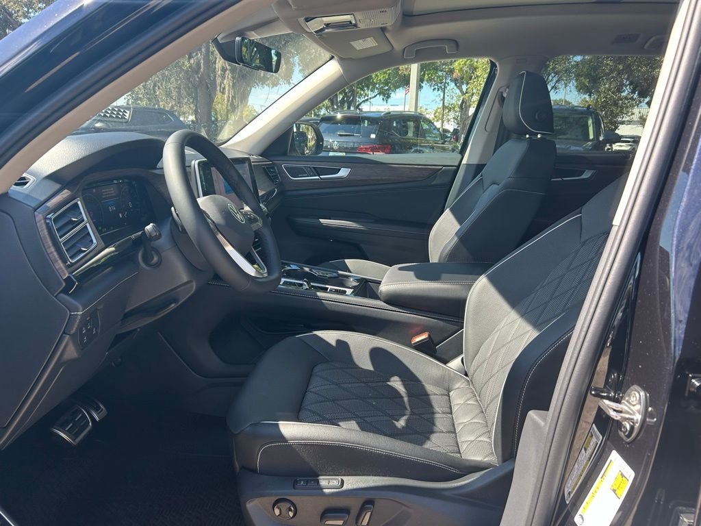 New 2026 Black Volkswagen 2.0T SEL Premium R-Line image 9
