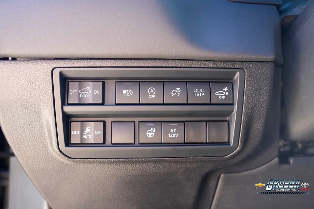 2026 Toyota Tundra Platinum - Photo 13