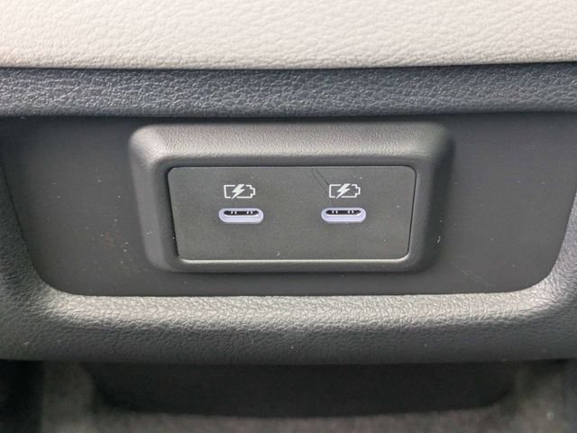 New 2027 DEEP EMERALD INFINITI Luxe AWD image 15