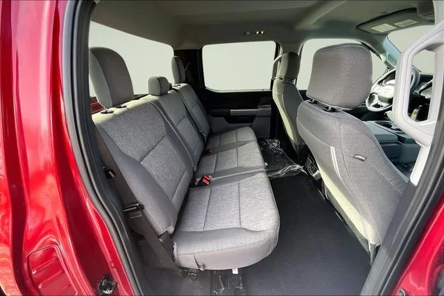 New 2026 Ruby Red Metallic Tinted Clearcoat Ford XLT image 10