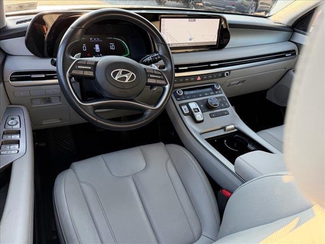 Used 2024 Sierra Burgundy Hyundai SEL 7P image 10