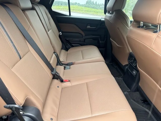 Used 2025 Underground Toyota Limited image 5