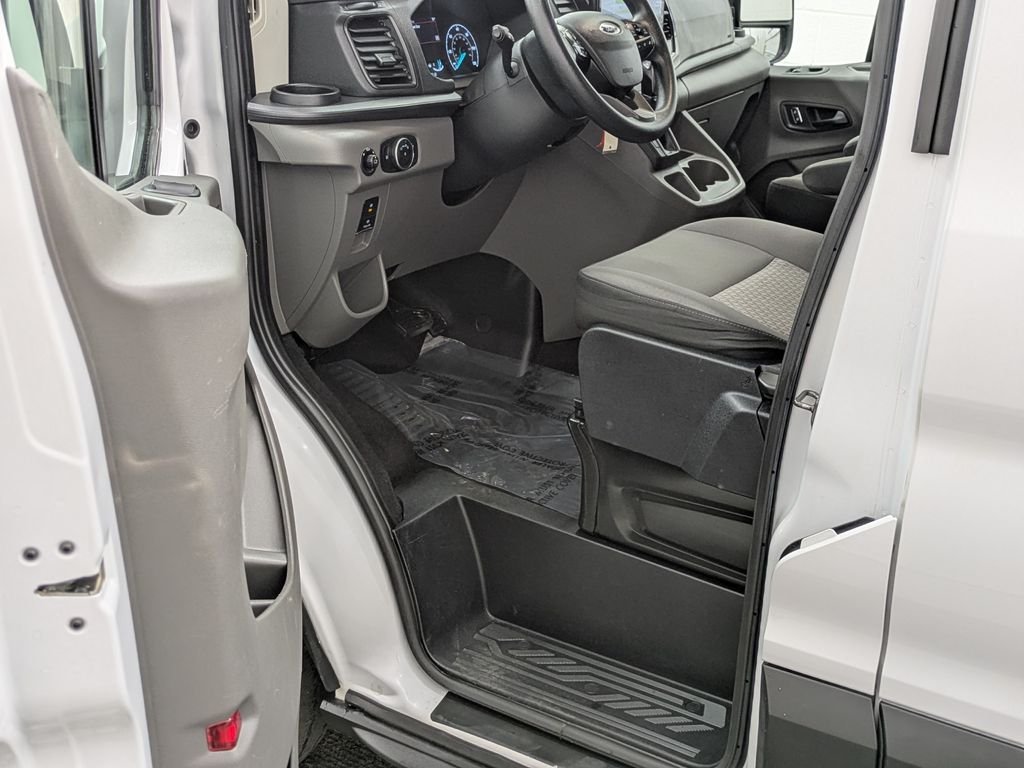 Used 2024 White Ford XLT image 21