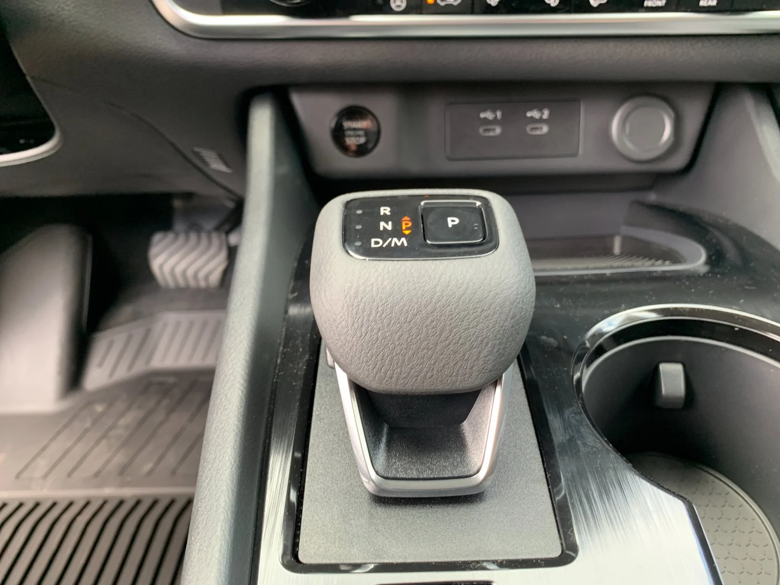 New 2026 Boulder Gray Pearl Nissan SV image 23