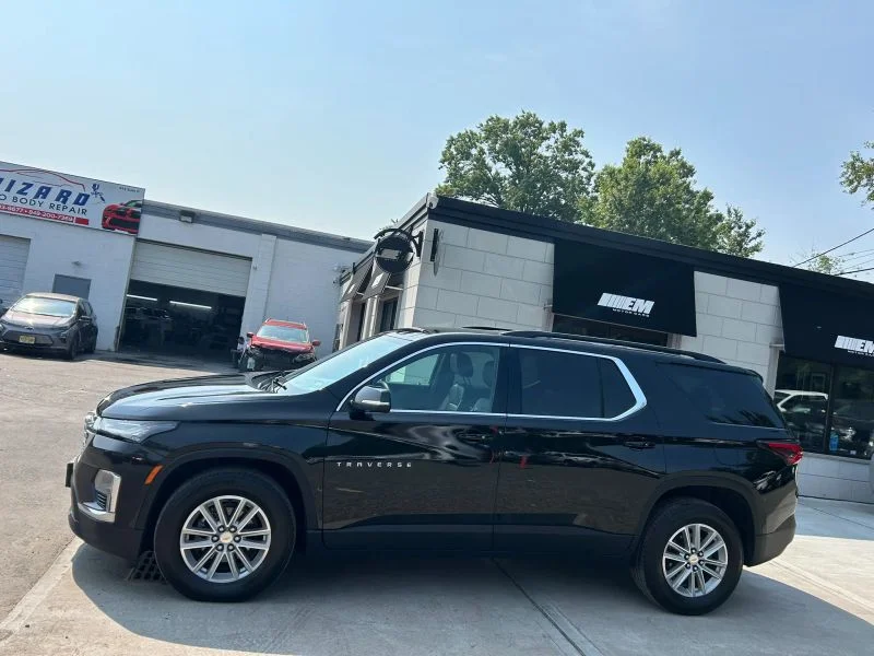 Used 2022 Black Chevrolet LT Sport Utility 4D image 4