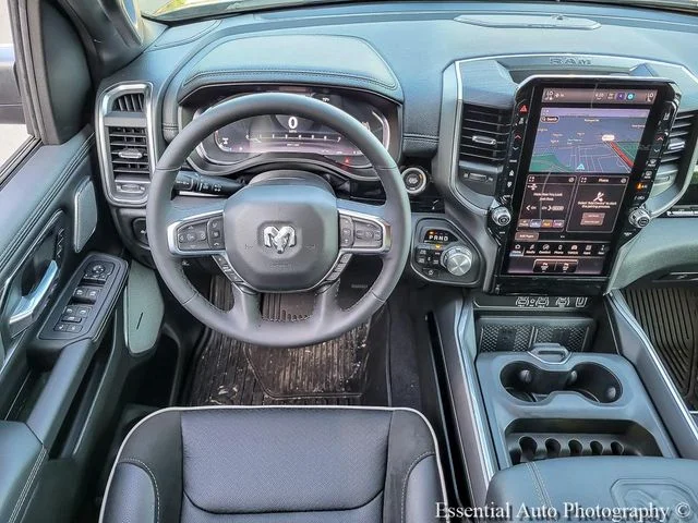 2026 RAM 1500 Laramie - Photo 15