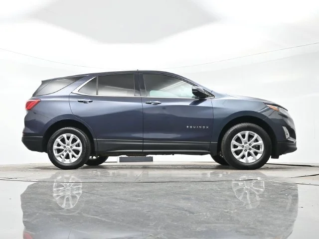 Used 2018 STORM BLUE METALLIC Chevrolet LT image 32