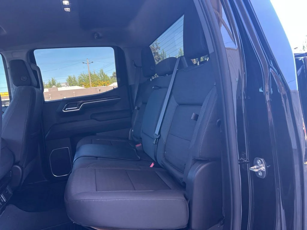 Used 2023 Black GMC Elevation image 9