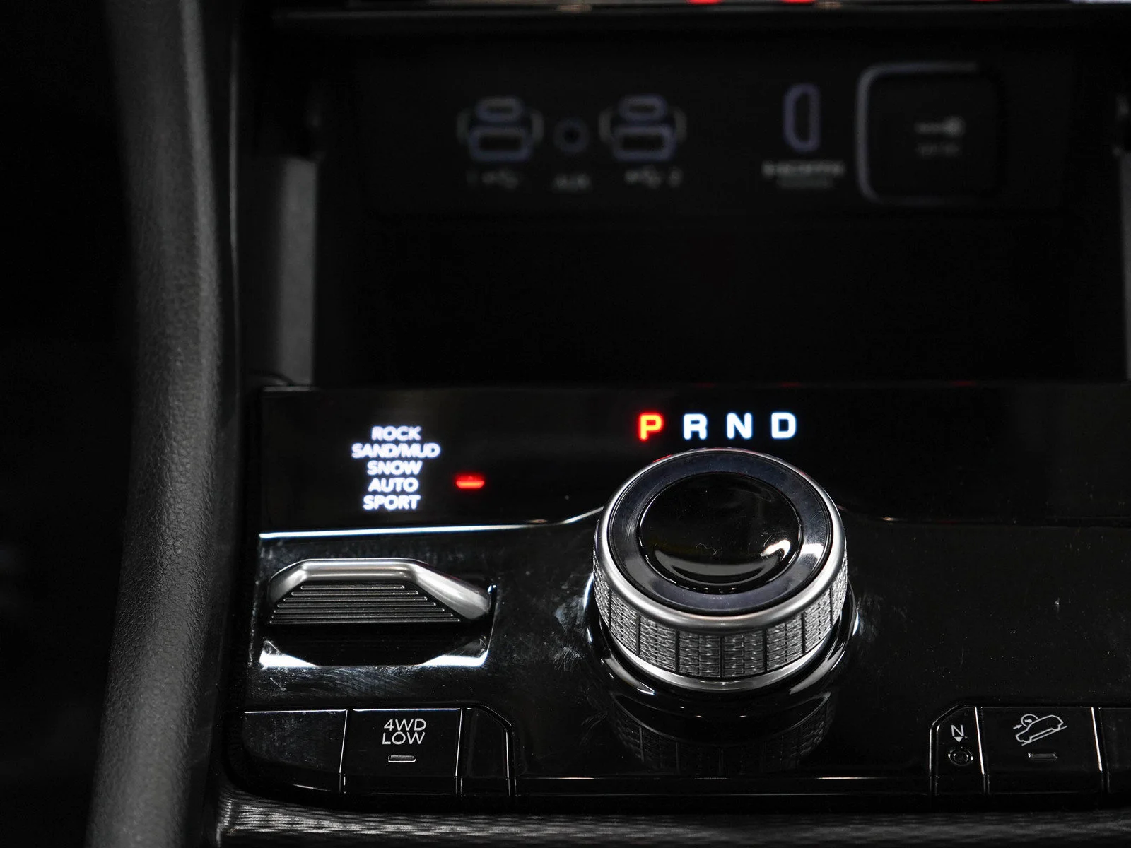 Used 2024 Diamond Black Crystal Pearlcoat Jeep 4xe image 19