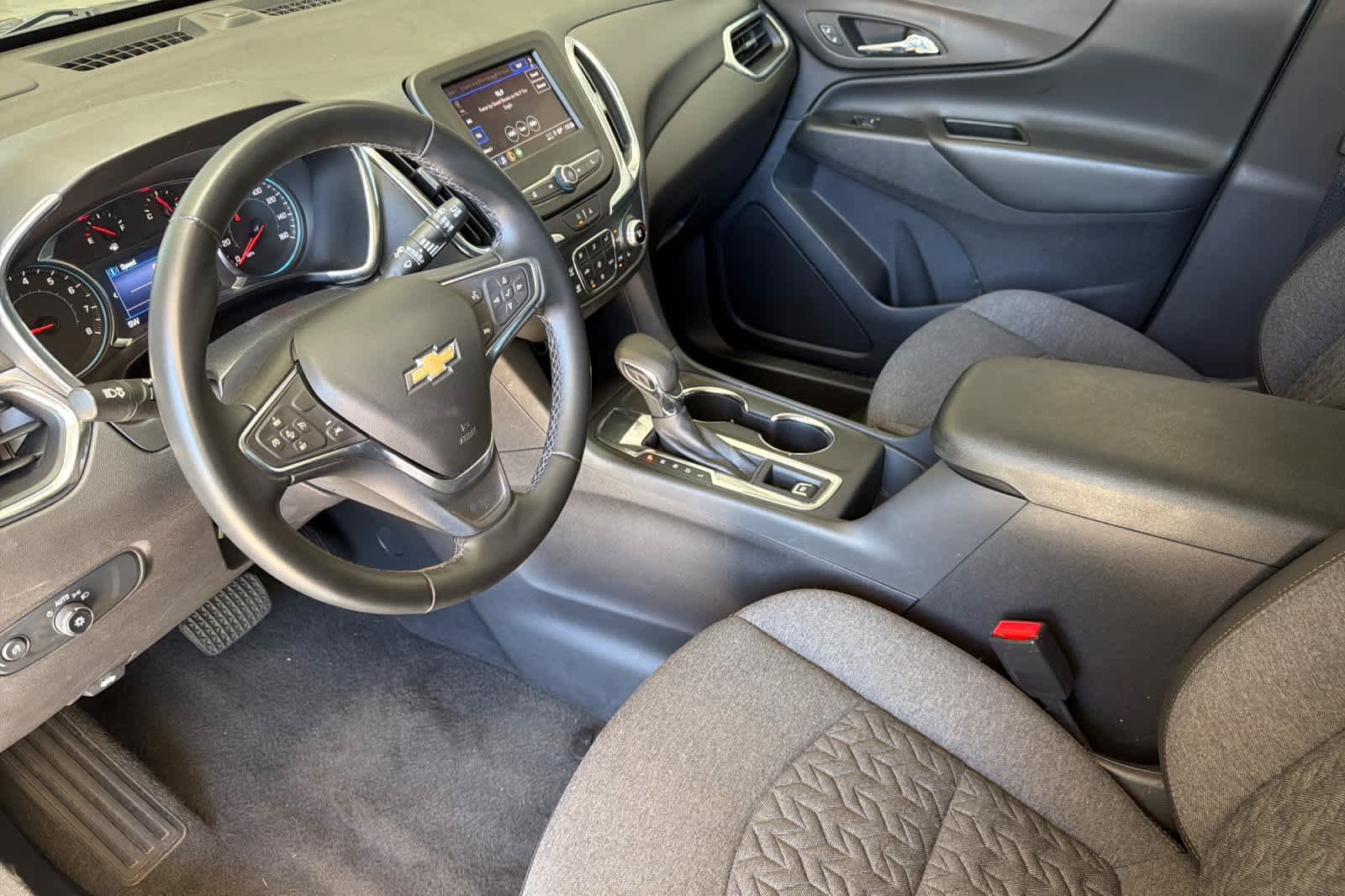 2024 Chevrolet Equinox LT - Photo 11