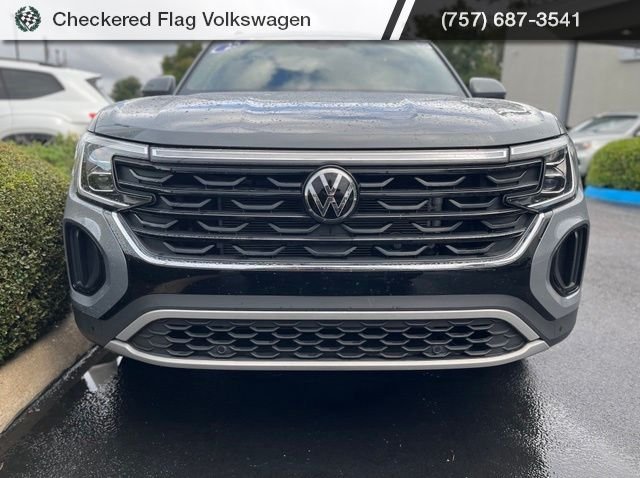 Used 2025 Pure Gray Volkswagen 2.0T SEL image 12