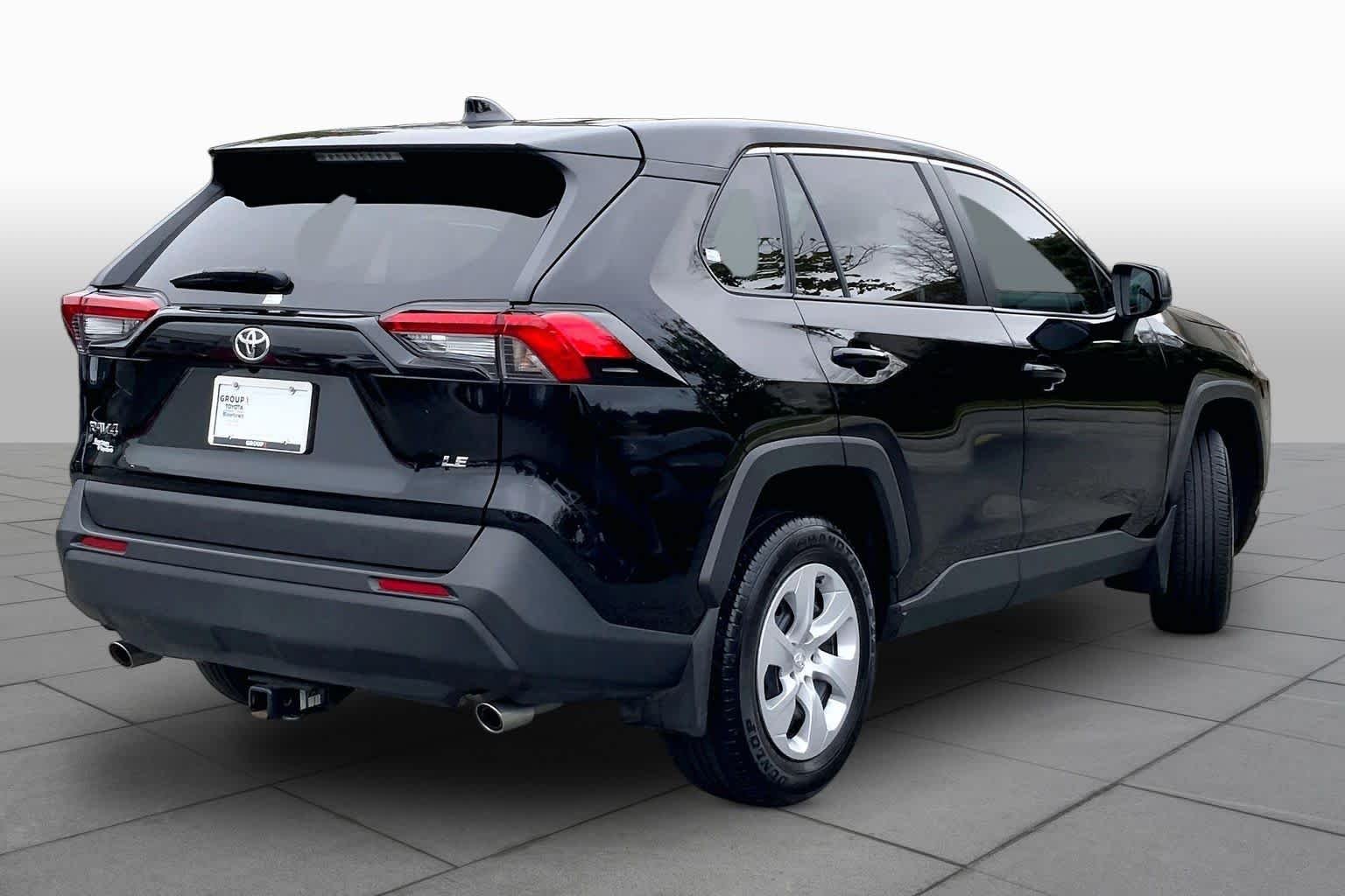 Used 2025 Midnight Black Metallic Toyota LE image 12
