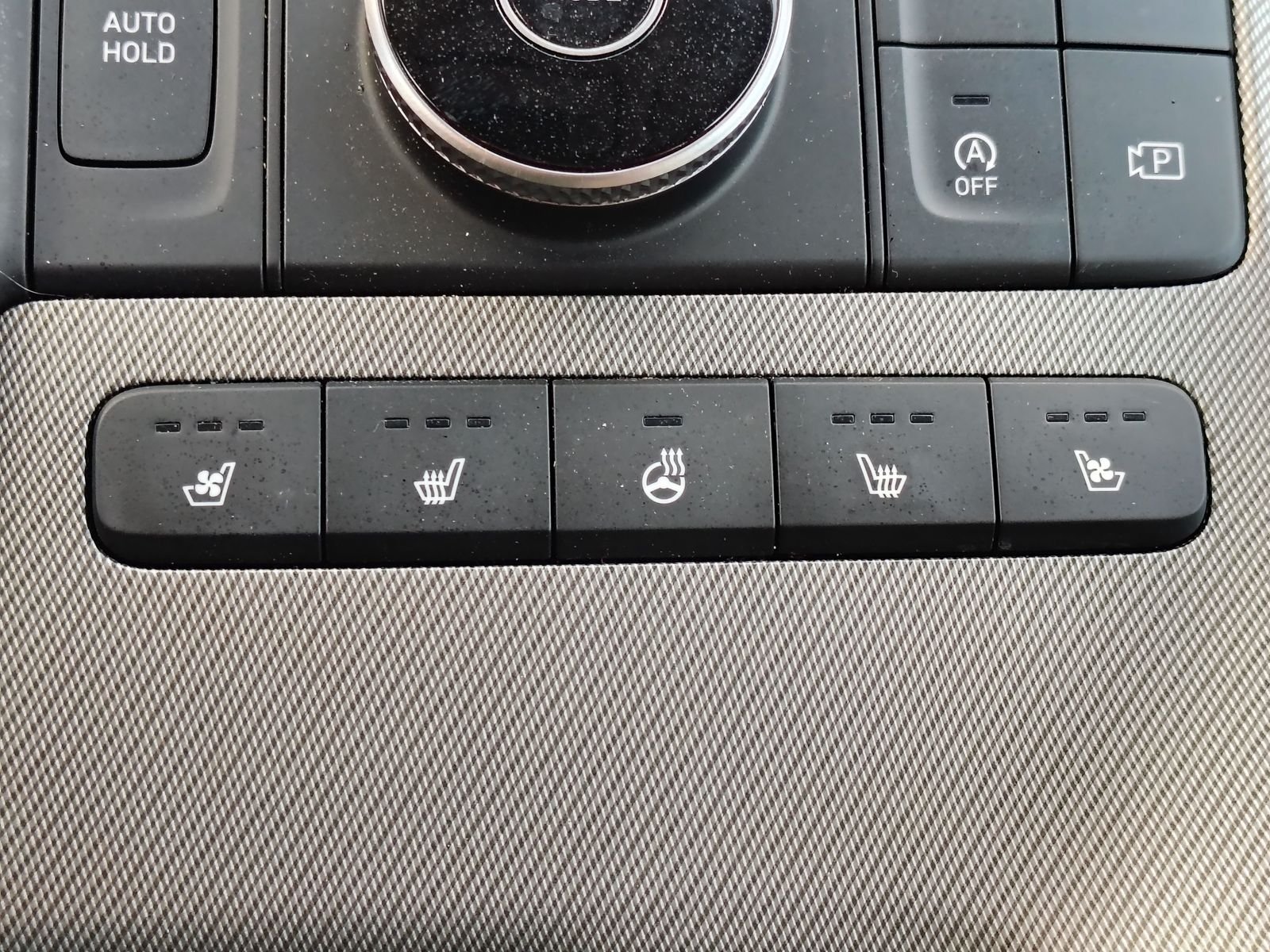 Used 2024 Black Hyundai SEL image 21