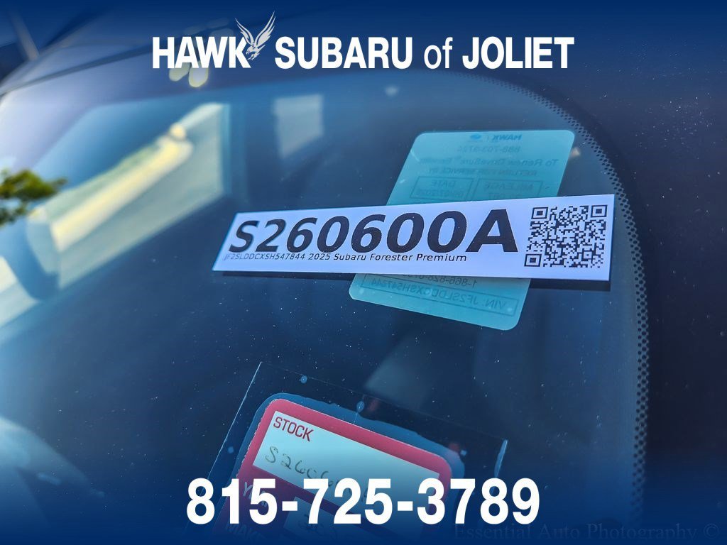 Used 2025 River Rock Pearl Subaru Premium image 25