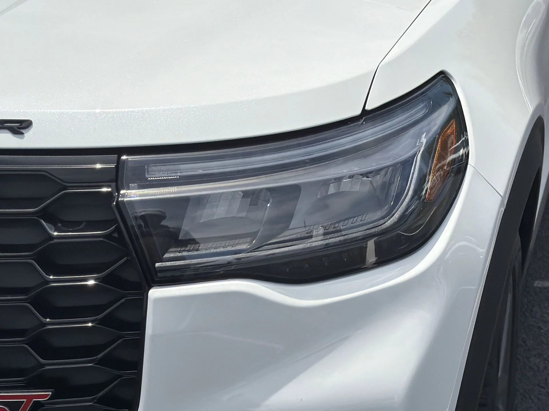 New 2026 Star White Metallic Tri-Coat Ford ST image 38