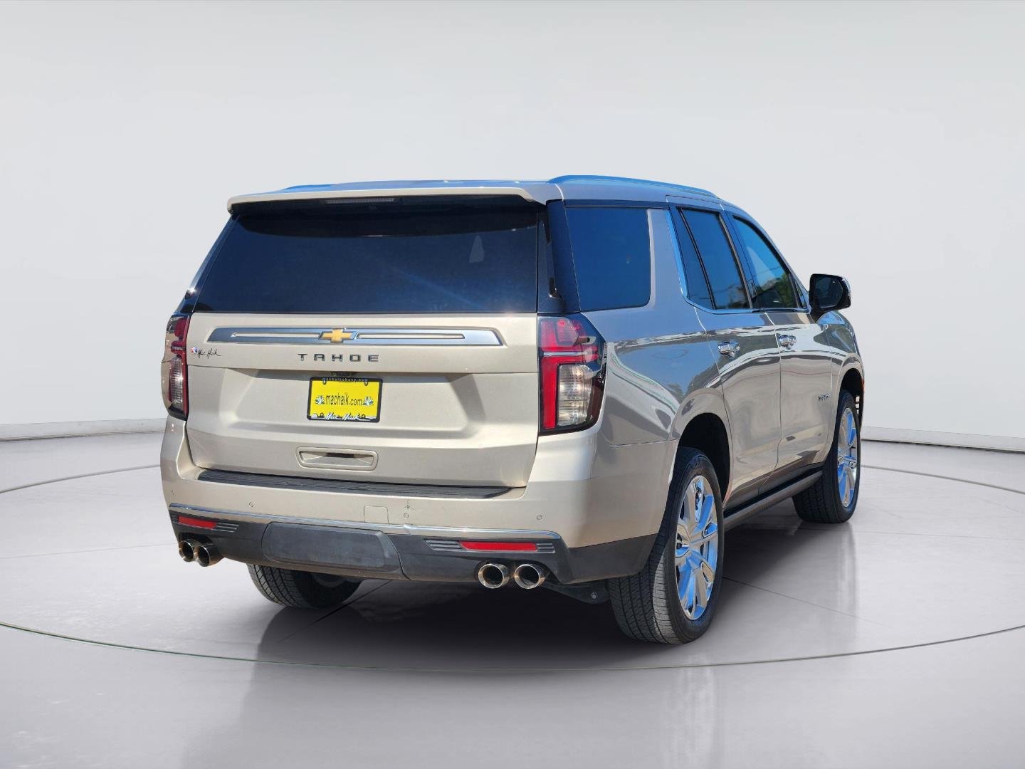 Used 2021 EMPIRE BEIGE METALLIC Chevrolet High Country image 5