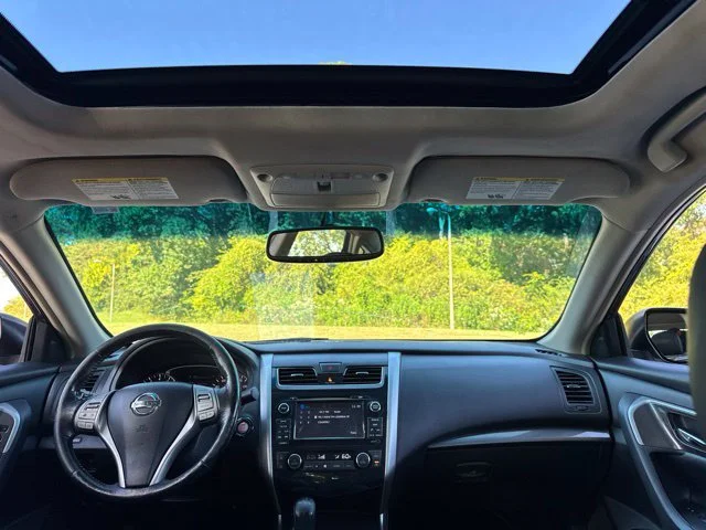 Used 2013 Gray Nissan 2.5 SL image 13