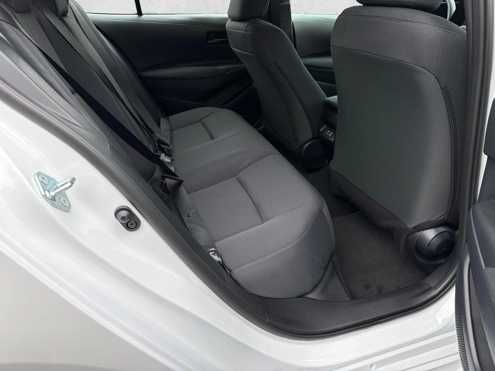 New 2027 Wind Chill Pearl Toyota LE image 15