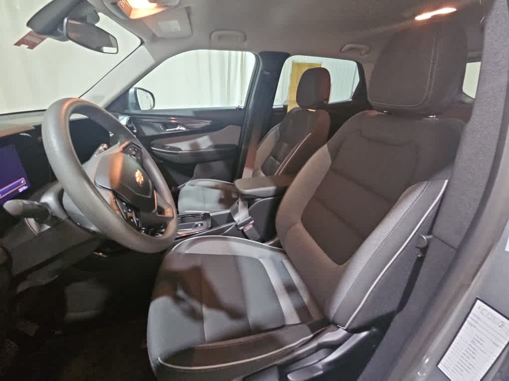 Used 2025 Sterling Gray Metallic Chevrolet LT image 12