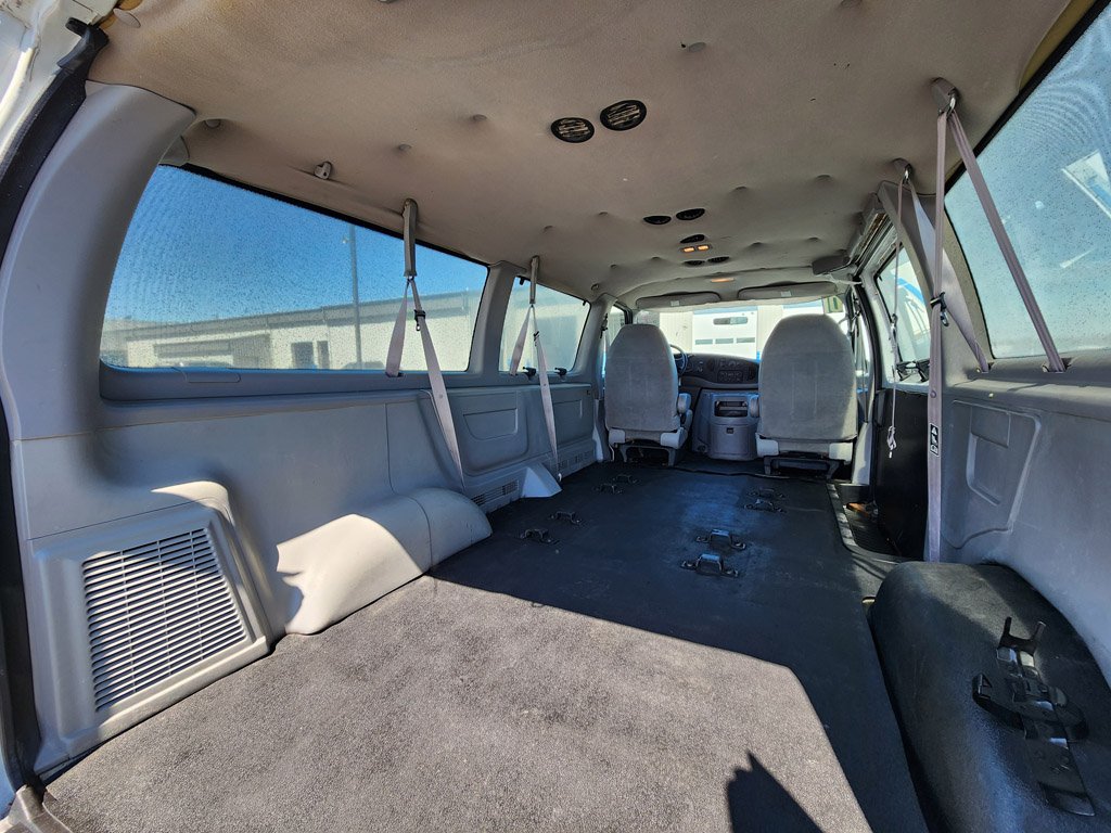 Used 2001  Ford  image 15