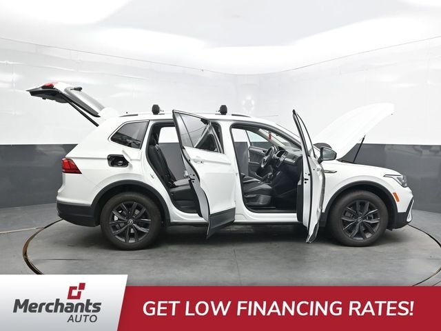 Used 2022 White Volkswagen 2.0T SE image 61