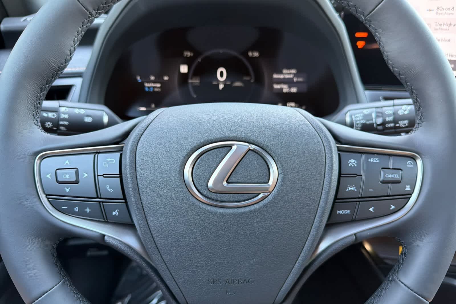 New 2026 Nori Green Pearl Lexus UX 300h PREMIUM AWD image 25