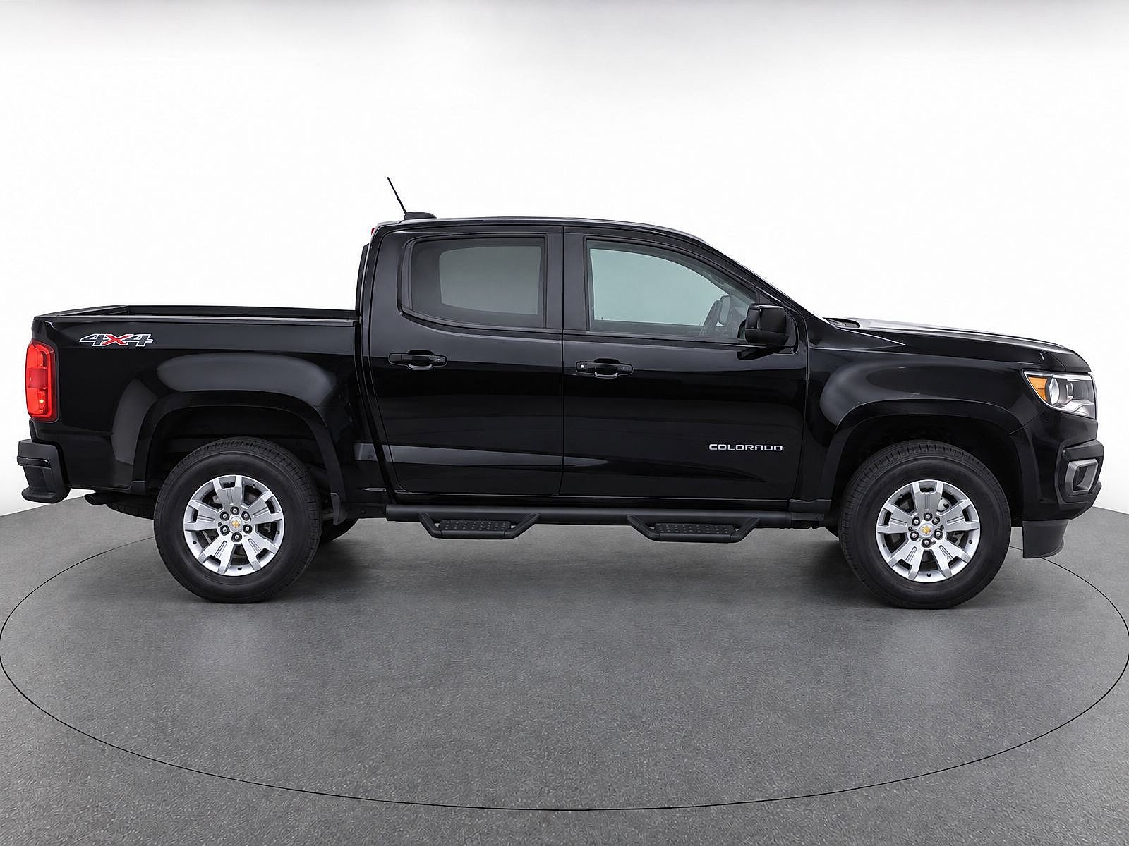 Used 2022 Black Chevrolet 4WD LT image 8