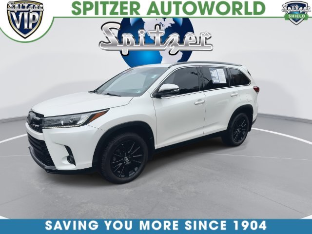 Used 2019 White Toyota SE image 9