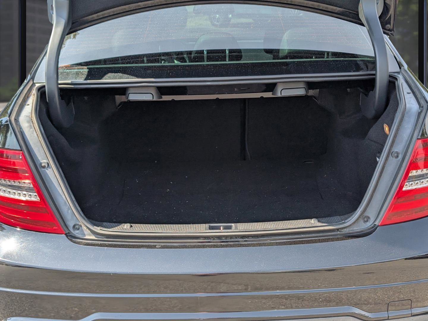 Used 2013 Black Mercedes-Benz C 250 Sport image 11