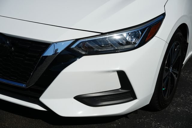 Used 2022 White Nissan SV image 6