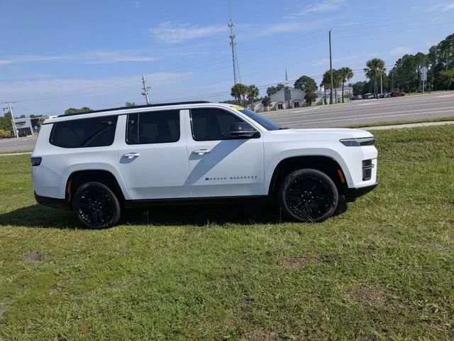 Used 2026 Bright White Cl Jeep Limited Reserve image 2