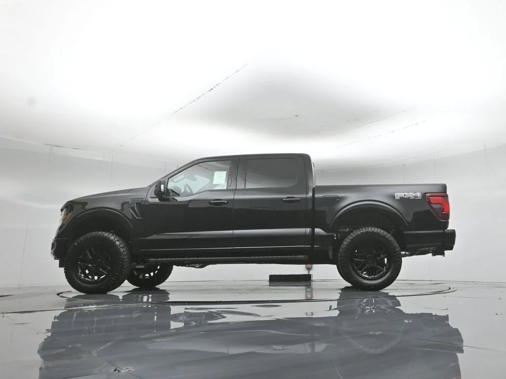 New 2026 Agate Black Metallic Ford XLT image 53