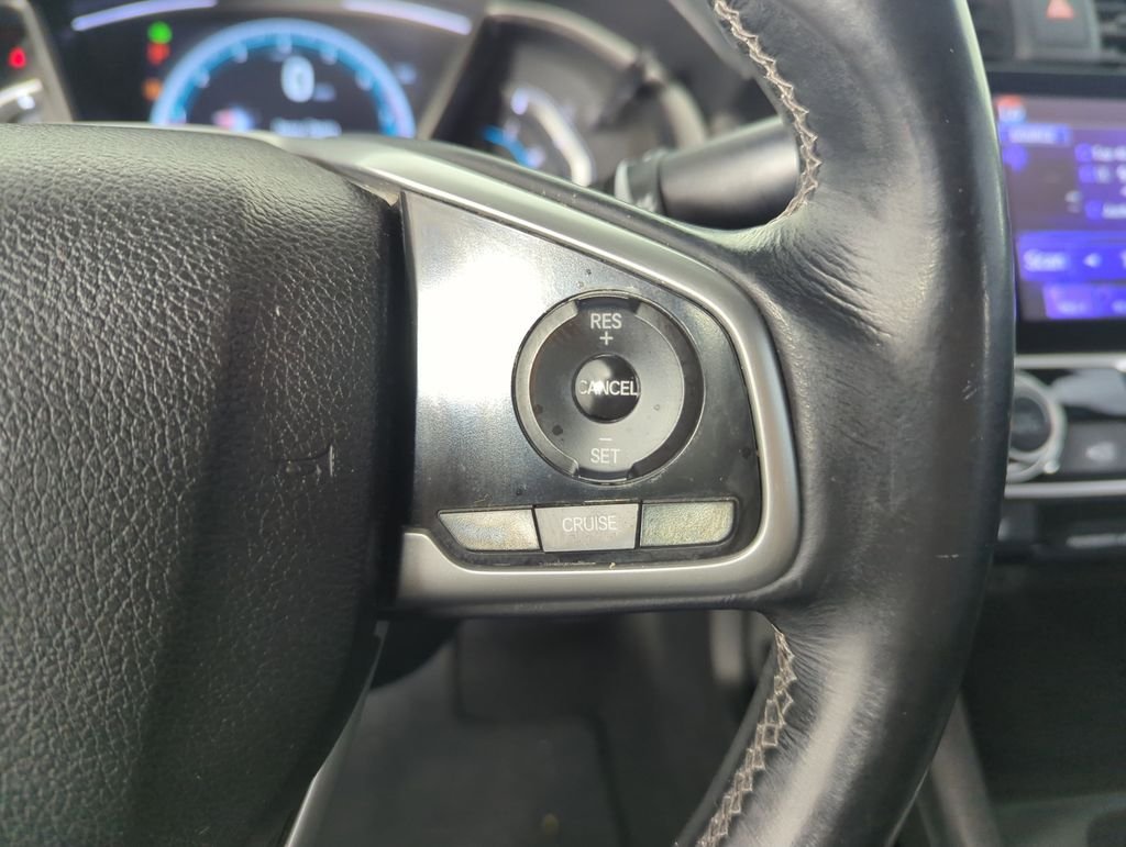 Used 2017  Honda EX-L image 23