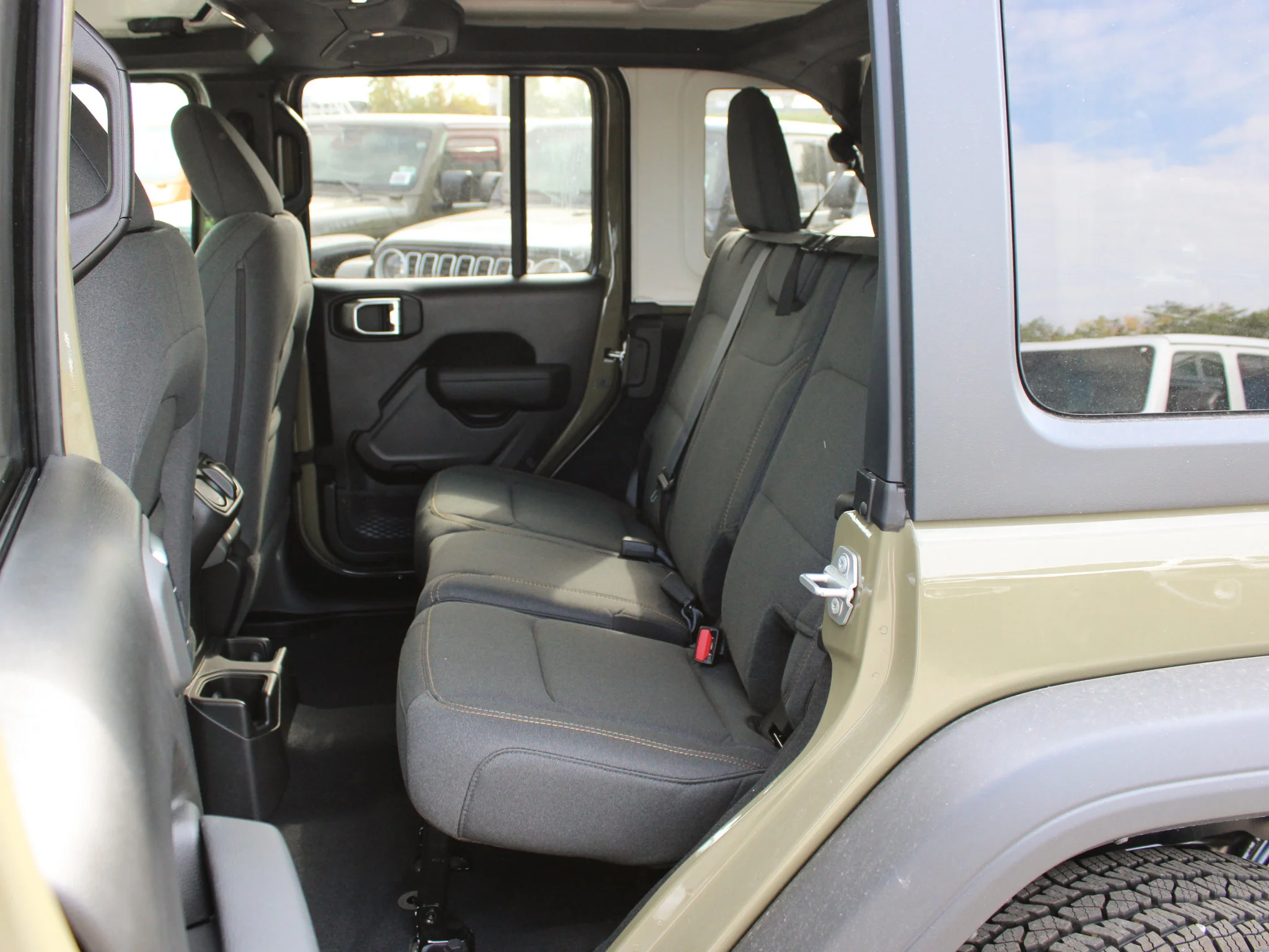 Used 2025 41 Jeep Sport S* 4 Door 4x4, Heated Seats/Wheel, Safety Group, Alpine Audio image 11